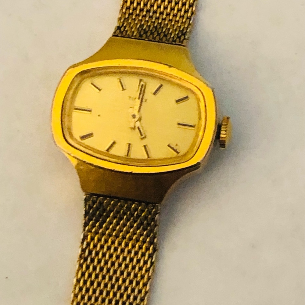 Timex Gold Mesh Band Watch